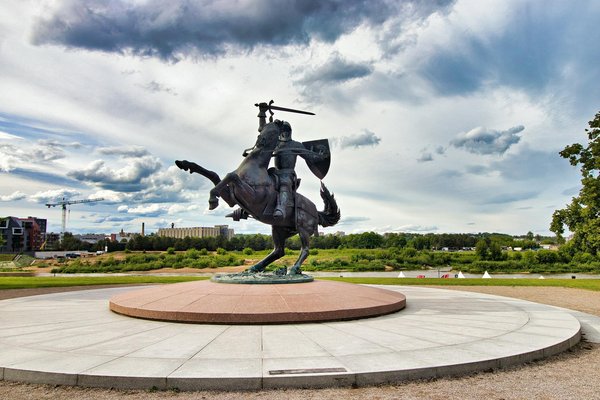 Location voiture figari aéroport : votre liberté en corse !